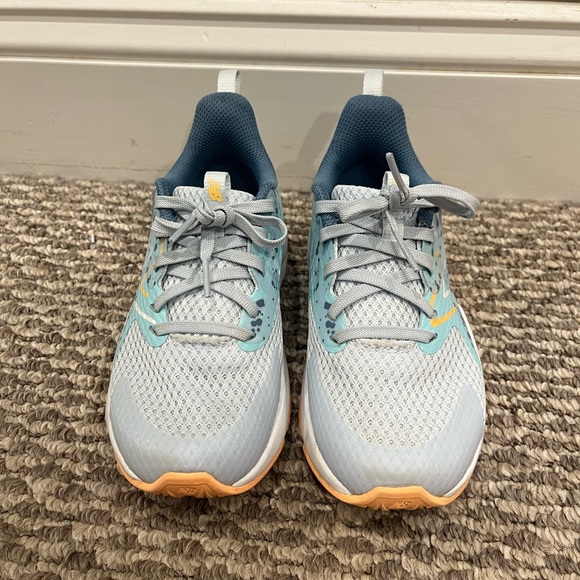 New Balance Girls Sneakers - Picture 2 of 3